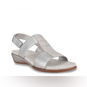 WOMEN'S EASY SPIRIT HAZEL SANDALS BRAND NEW 7.5